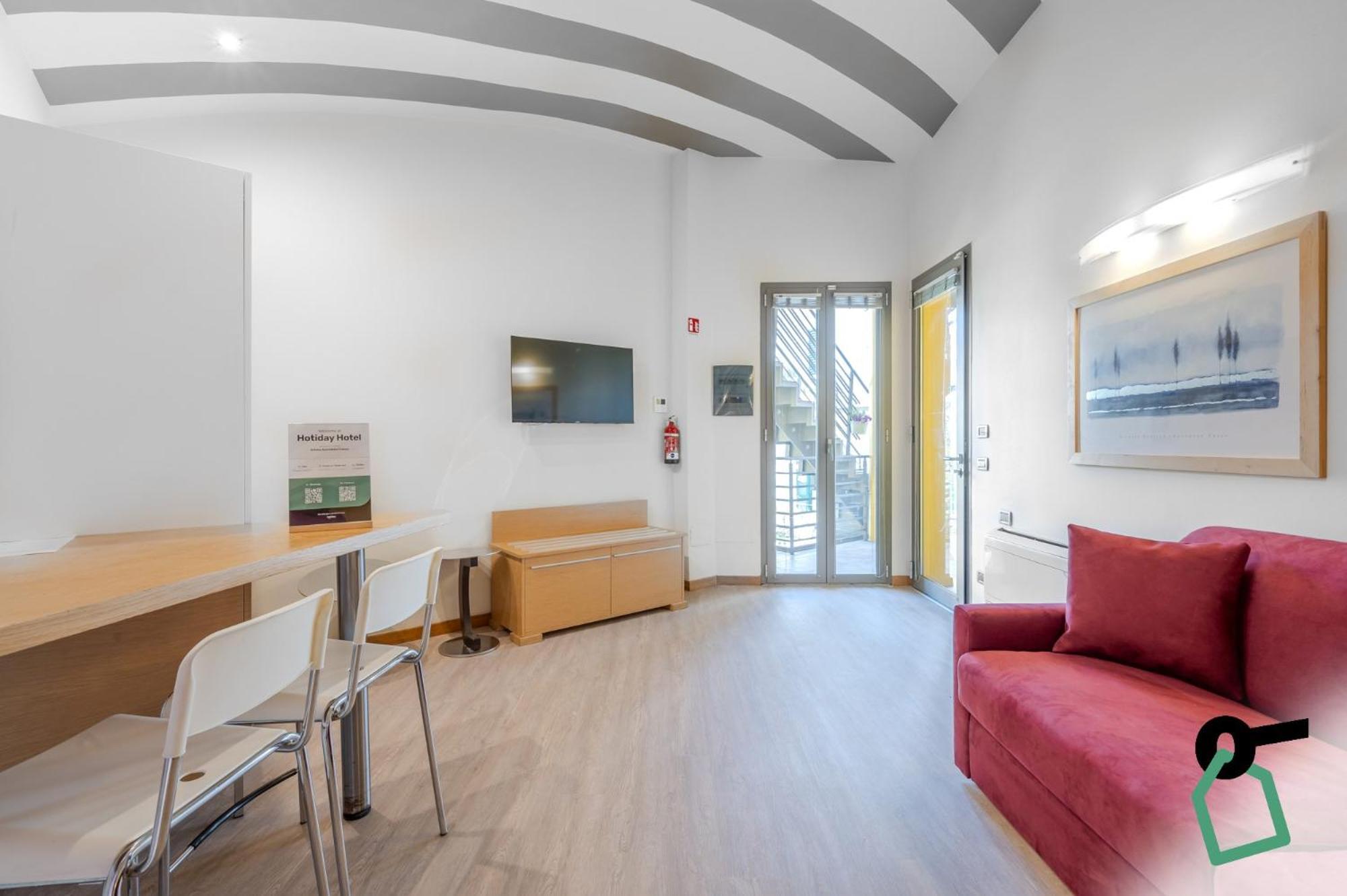 Hotiday Aparthotel Firenze Экстерьер фото